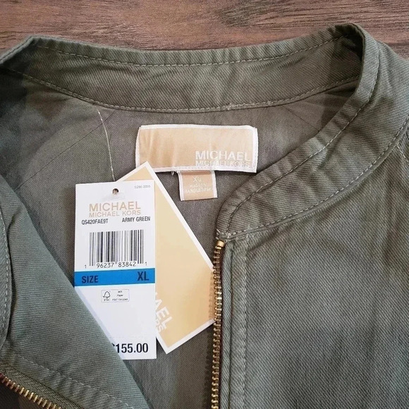 NWT Michael Kors Army Green Bomber Jacket Size XL - Picture 2 of 7